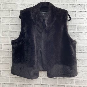 Talbots Plush Faux Fur Vest Black Size L/XL  #A131